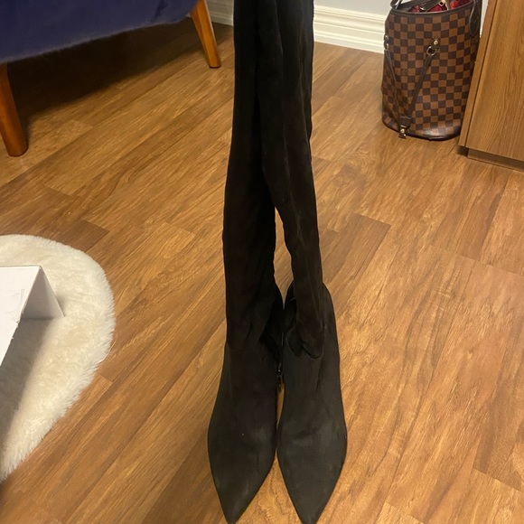 Knee high boots - Picture 3 of 4